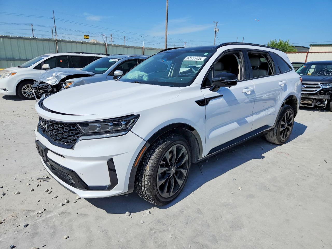 2023 KIA SORENTO