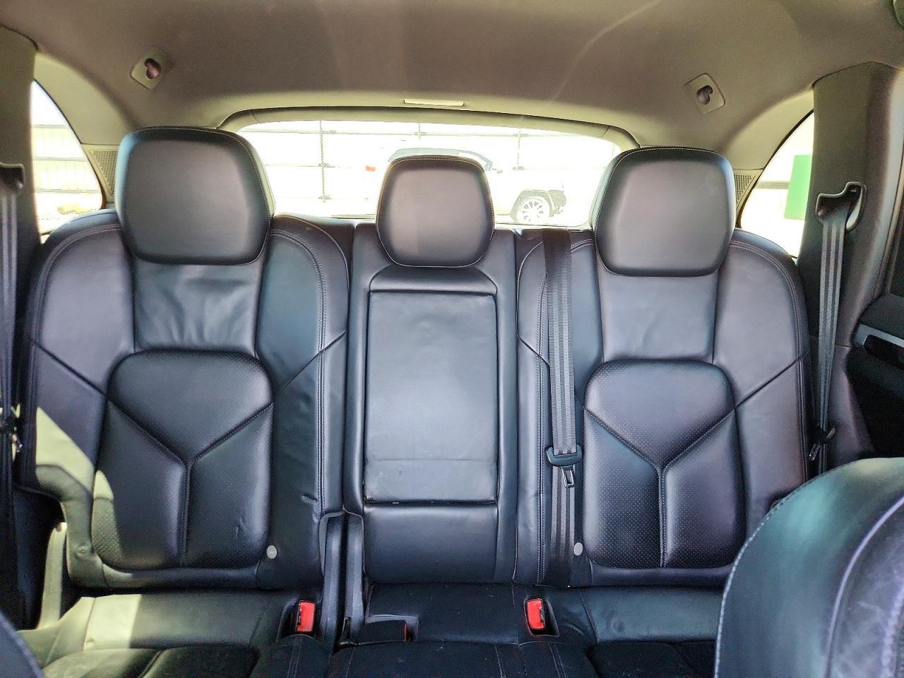 2012 PORSCHE CAYENNE