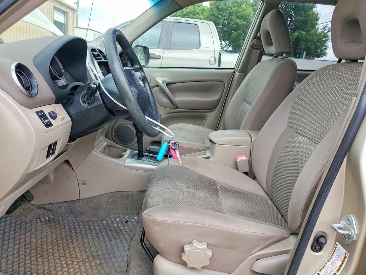 2004 TOYOTA RAV4