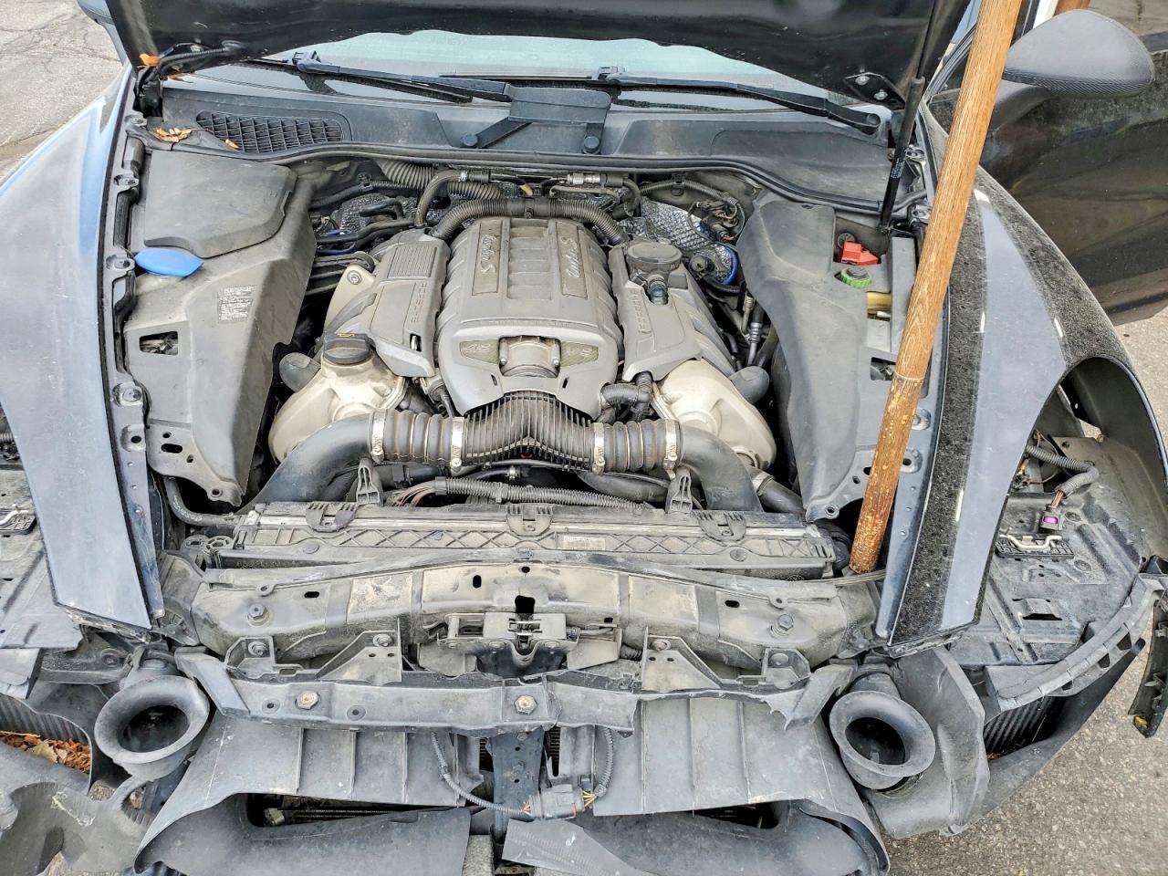 2014 PORSCHE CAYENNE