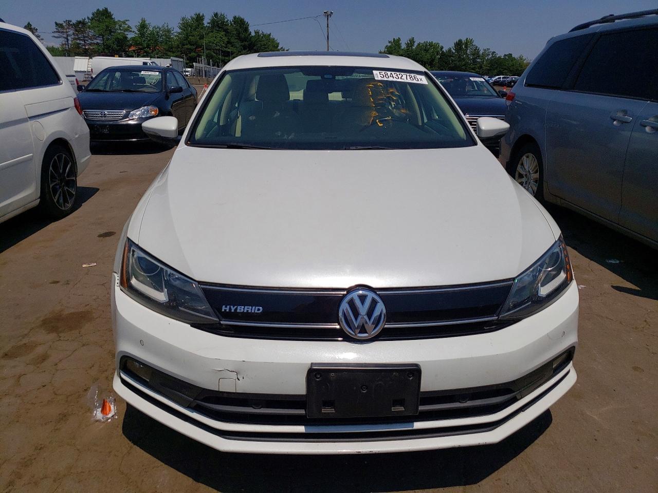 2016 VOLKSWAGEN JETTA