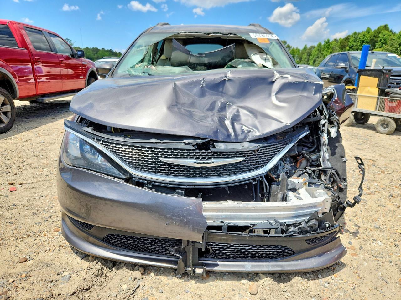 2021 CHRYSLER Voyager