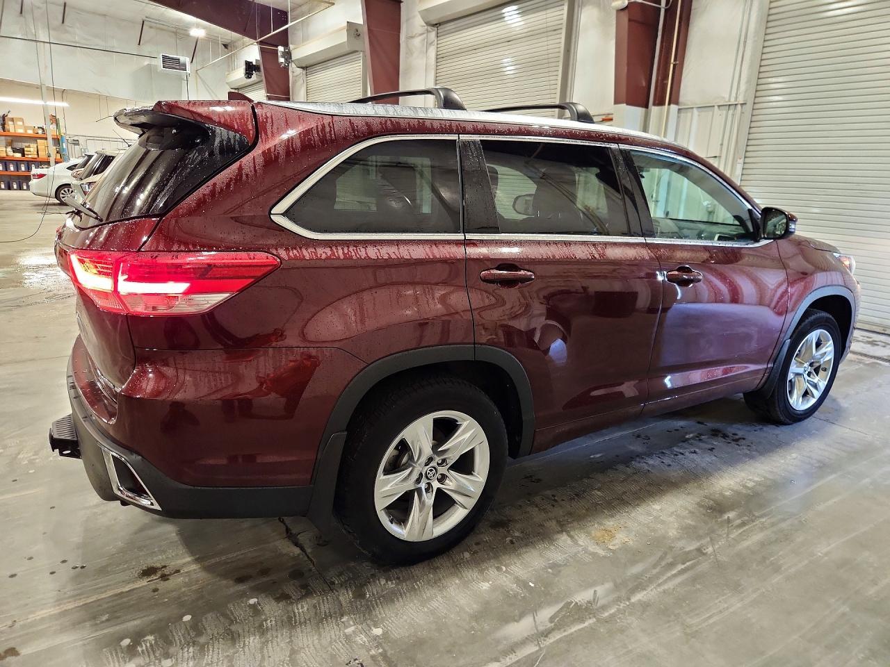 2018 TOYOTA HIGHLANDER