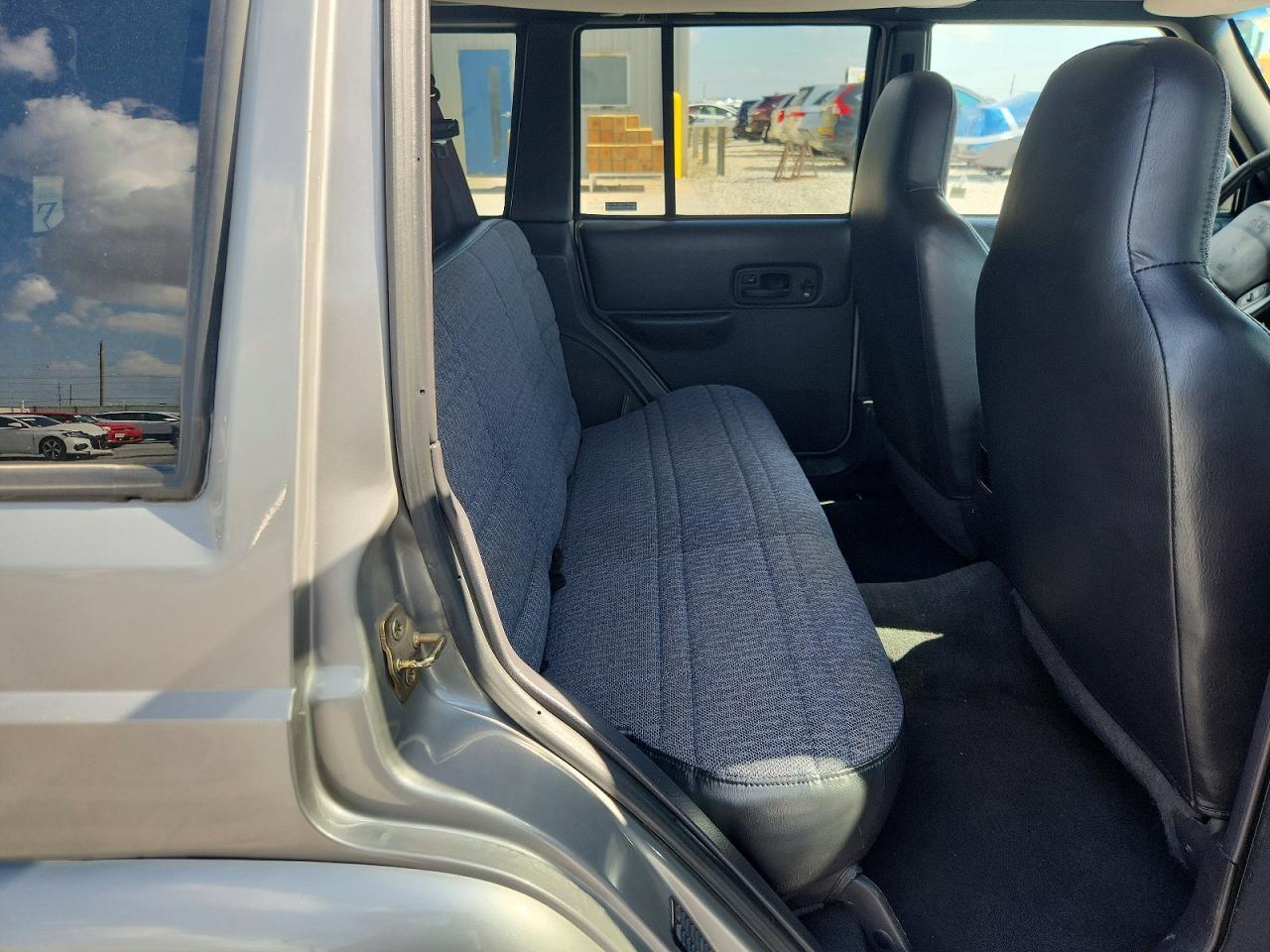 2001 JEEP CHEROKEE