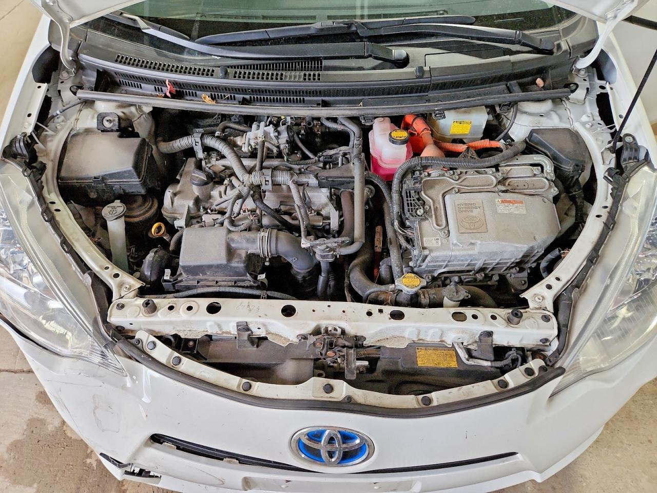 2012 TOYOTA Prius c