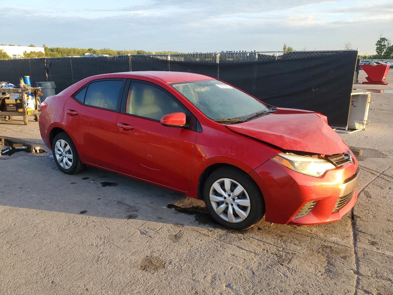 2015 TOYOTA COROLLA