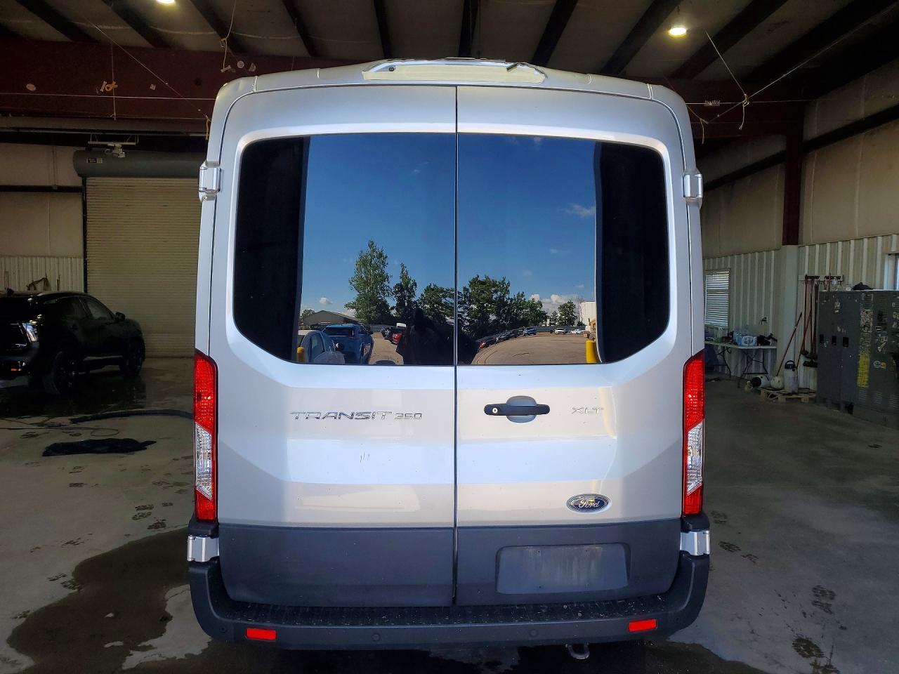 2022 FORD Transit