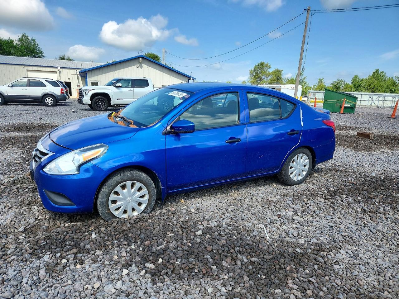 2016 NISSAN VERSA