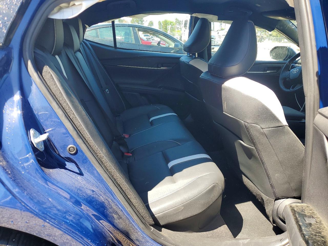 2026 TOYOTA CAMRY