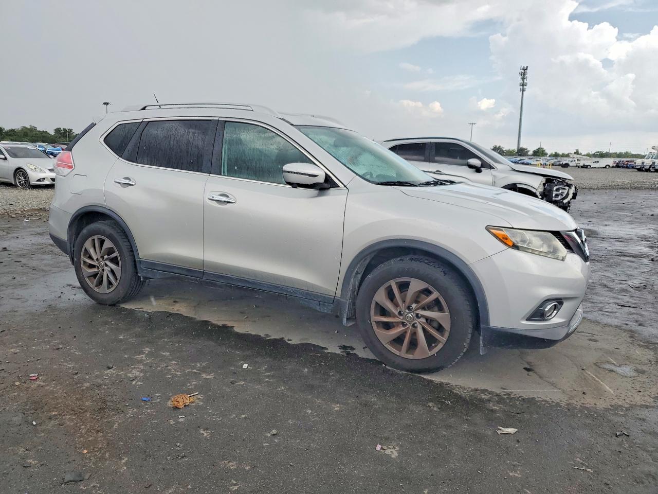 2016 NISSAN ROGUE