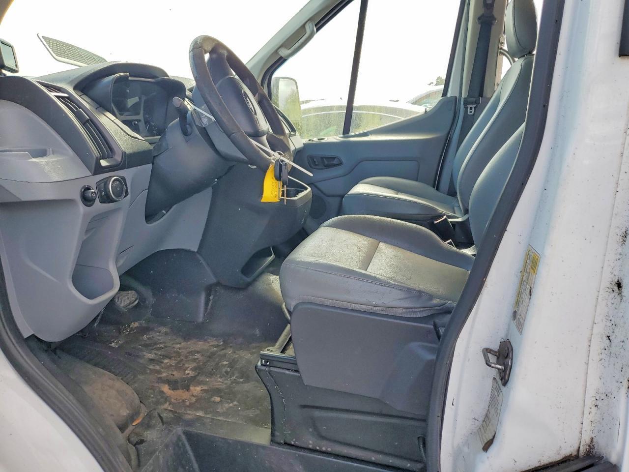 2015 FORD Transit