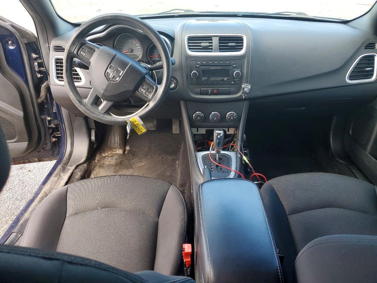 2014 DODGE Avenger