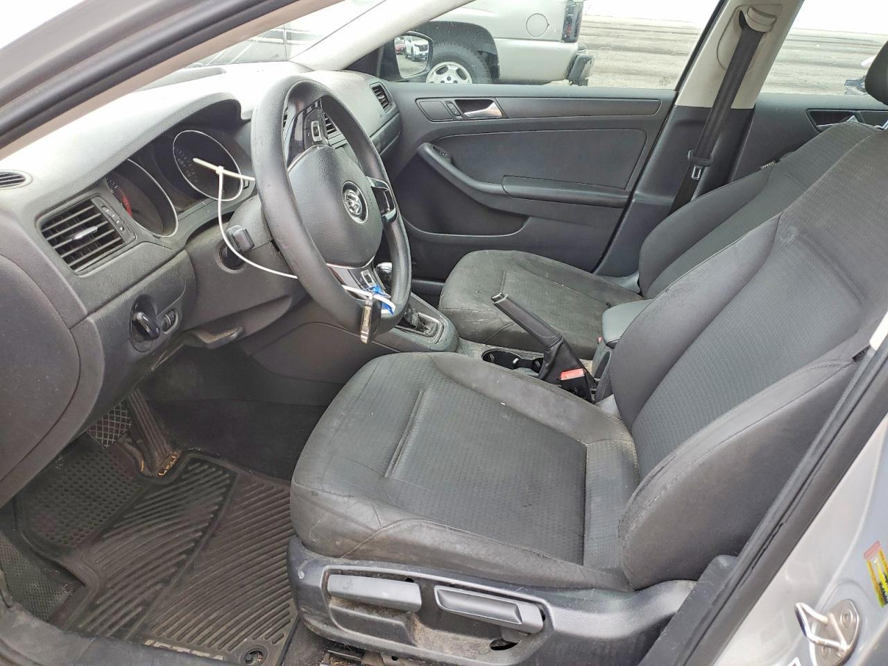 2015 VOLKSWAGEN JETTA
