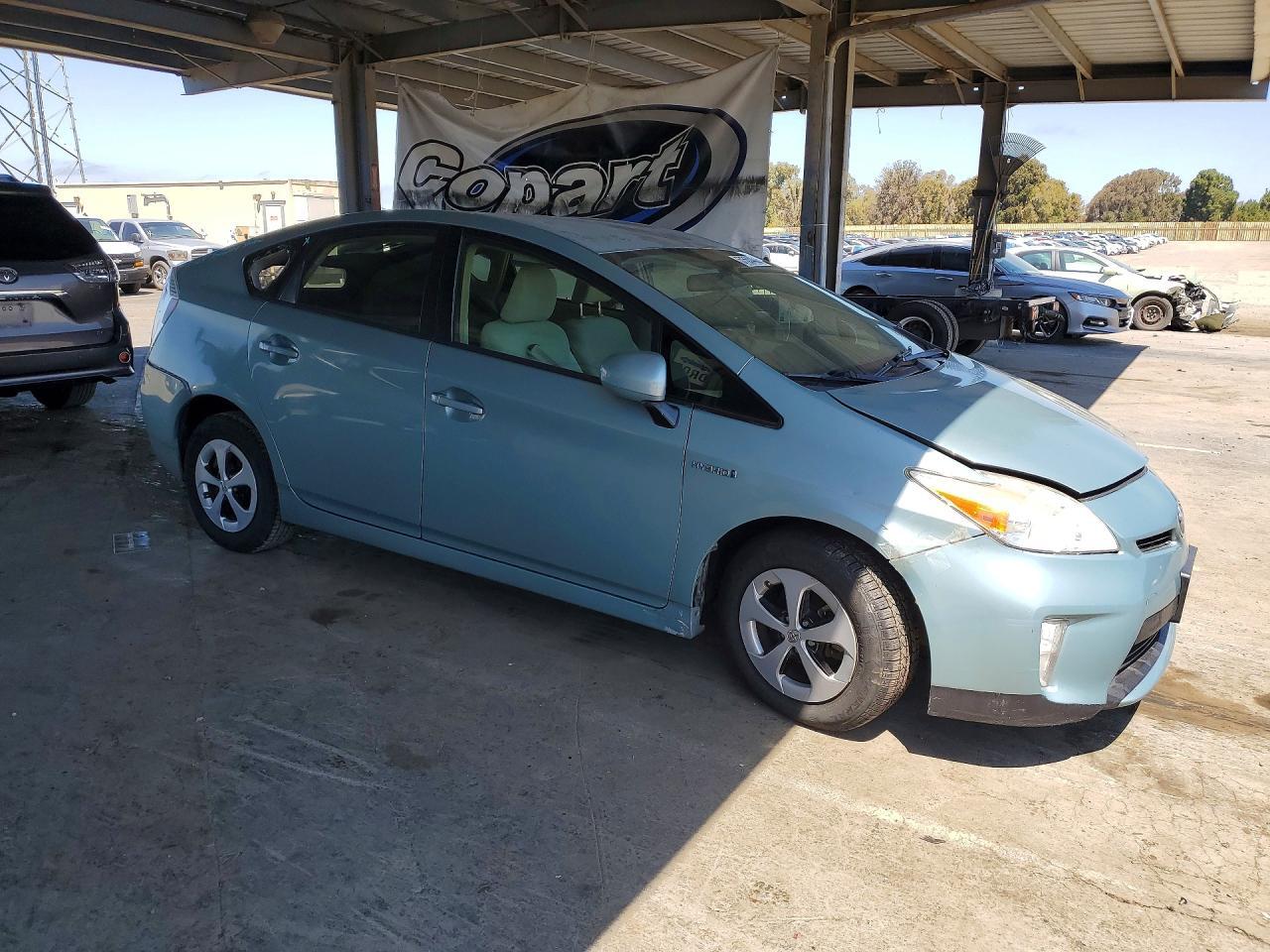 2015 TOYOTA PRIUS