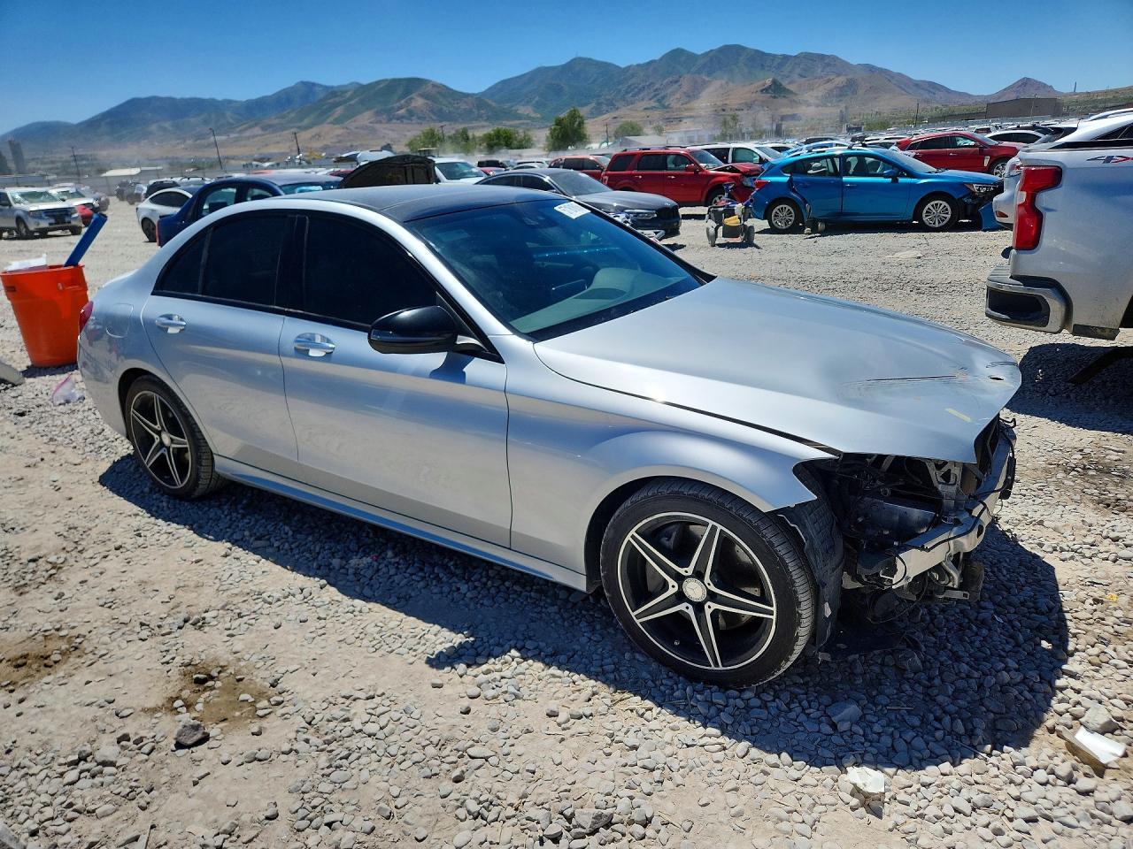 2016 MERCEDES-BENZ C-CLASS