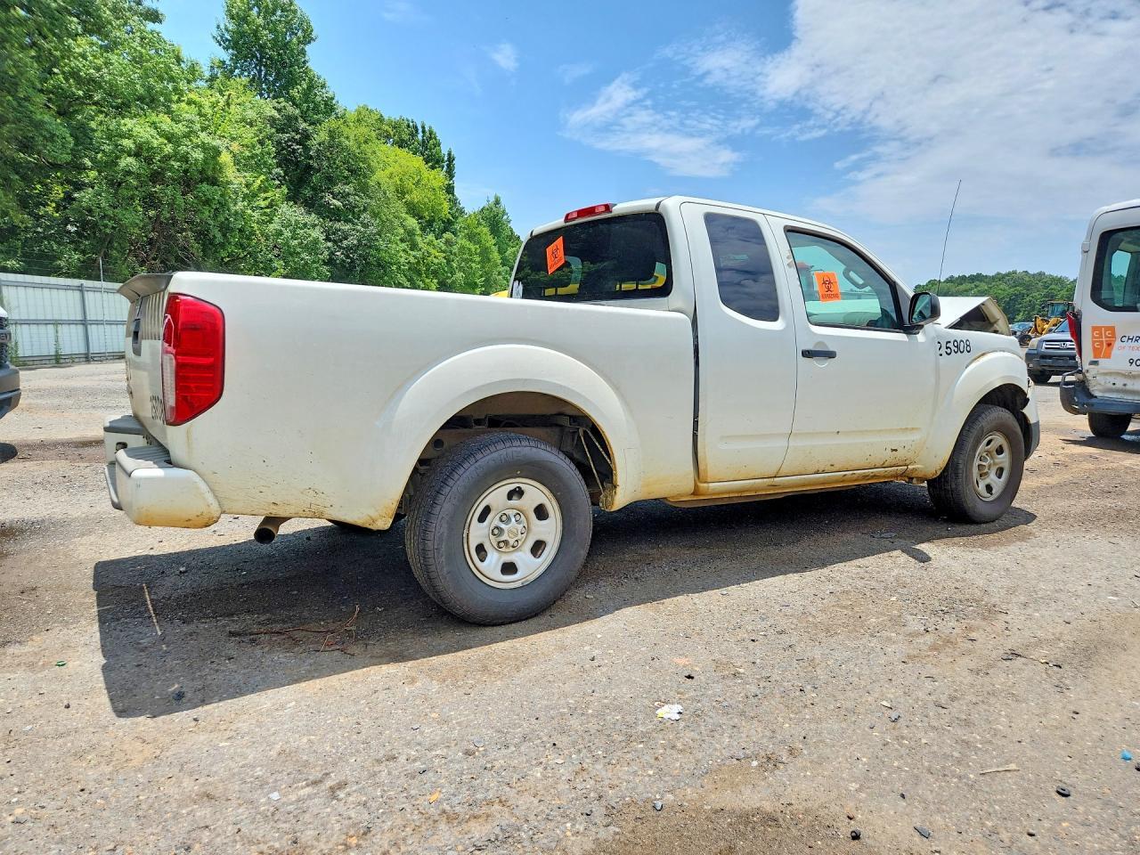 2017 NISSAN Frontier