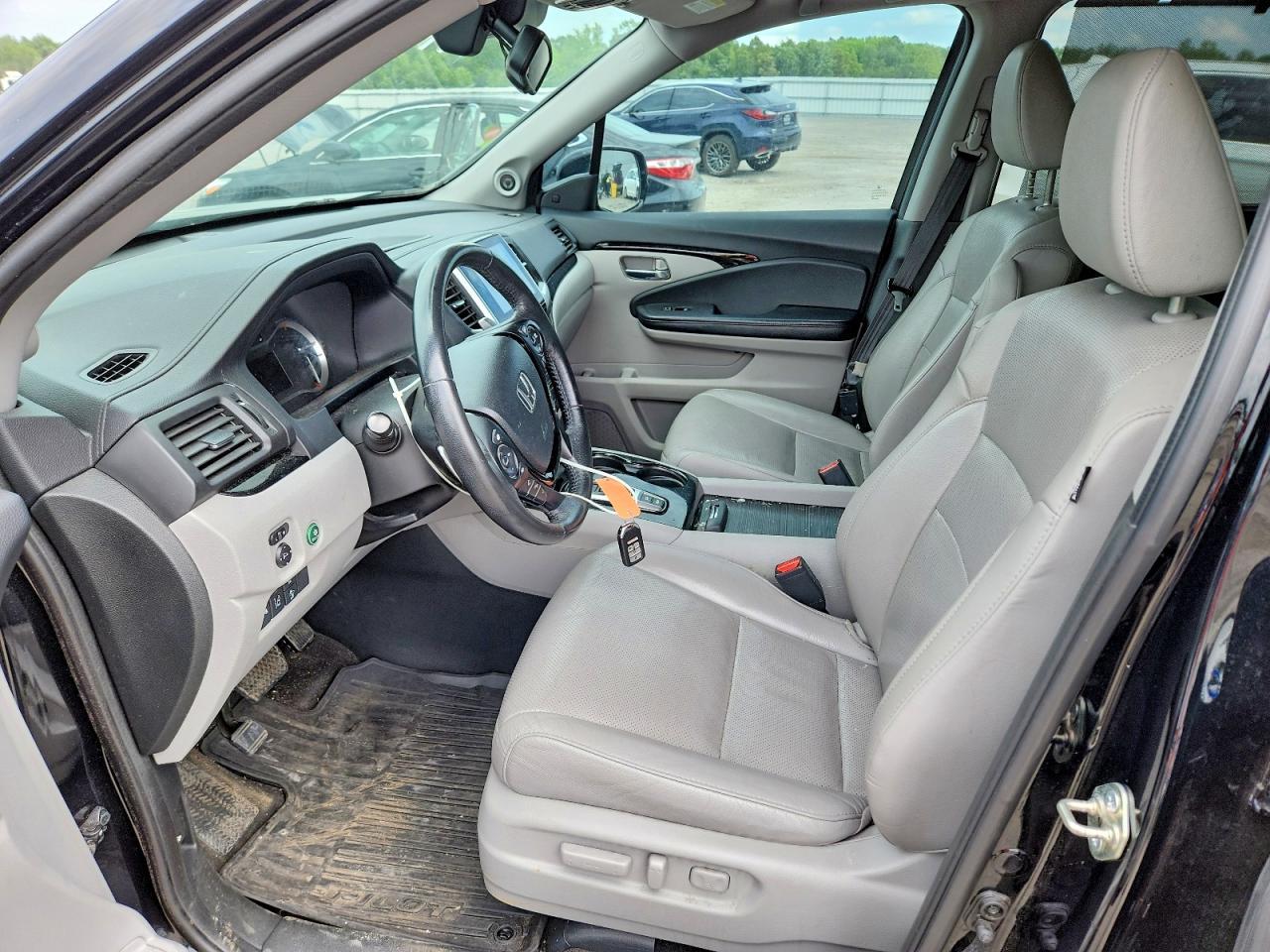 2016 HONDA PILOT