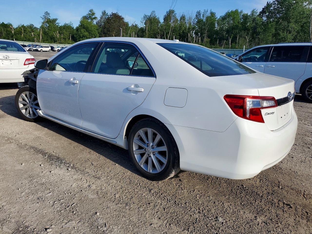 2014 TOYOTA CAMRY