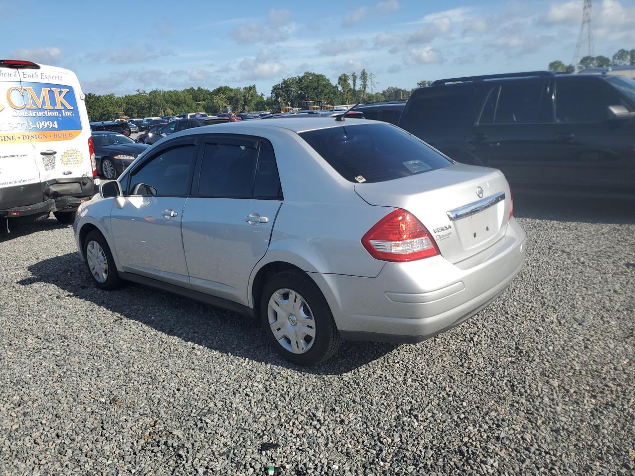 2010 NISSAN VERSA