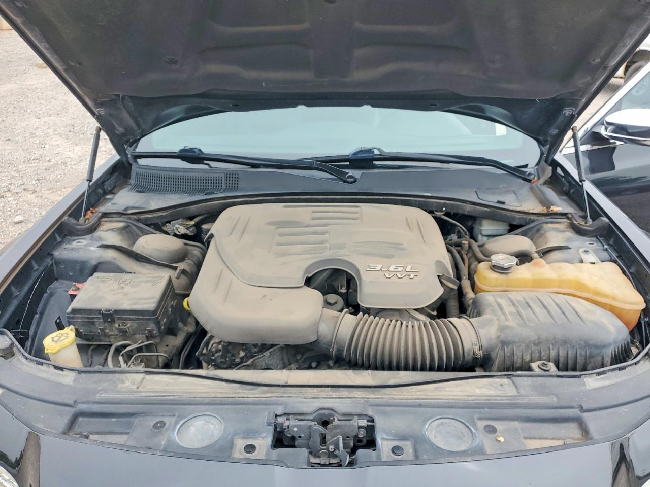 2011 CHRYSLER 300