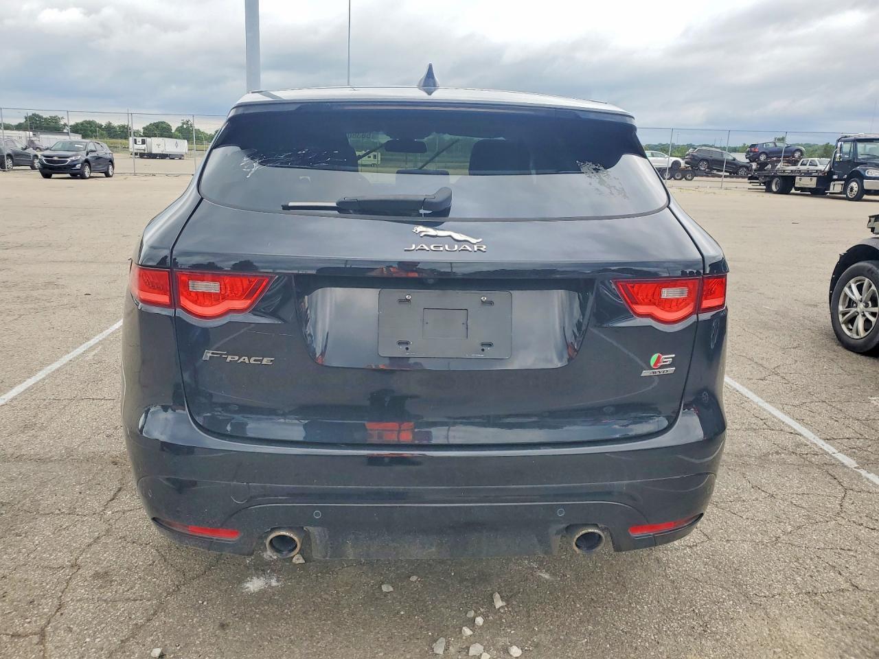 2017 JAGUAR F-Pace