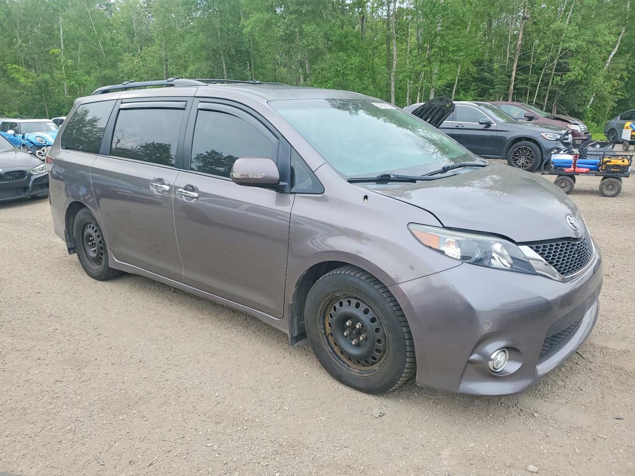 2014 TOYOTA SIENNA