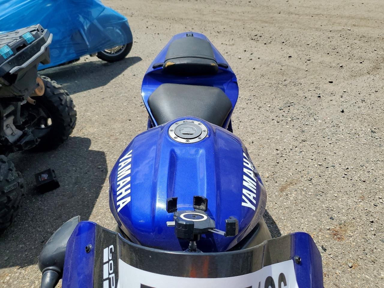 2000 YAMAHA YZFR1