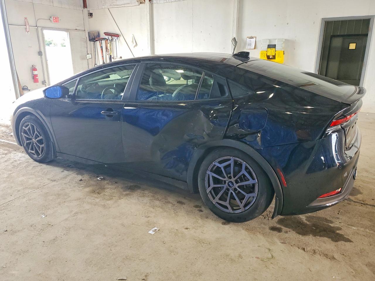2024 TOYOTA PRIUS