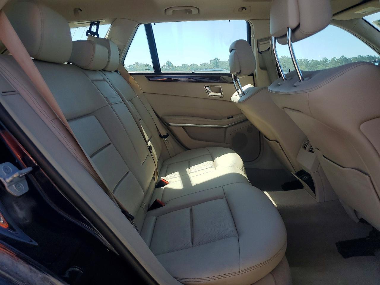 2015 MERCEDES-BENZ E-Class