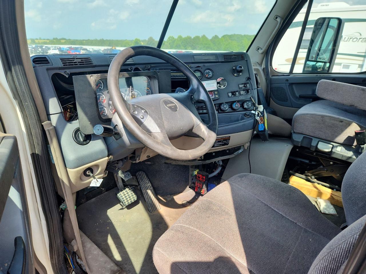 2017 FREIGHTLINER CASCADIA