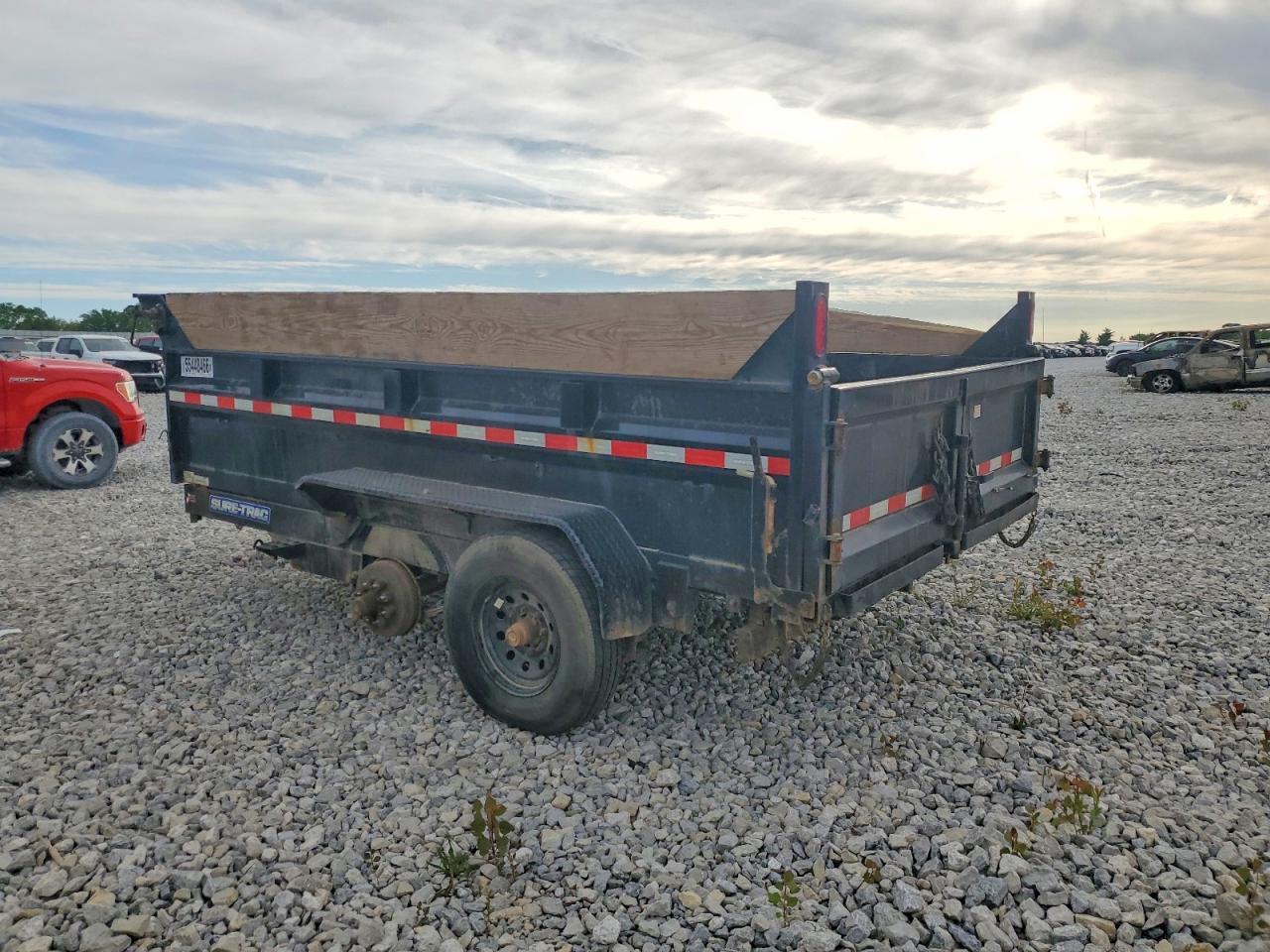 2021 Suretrac Dump Traile