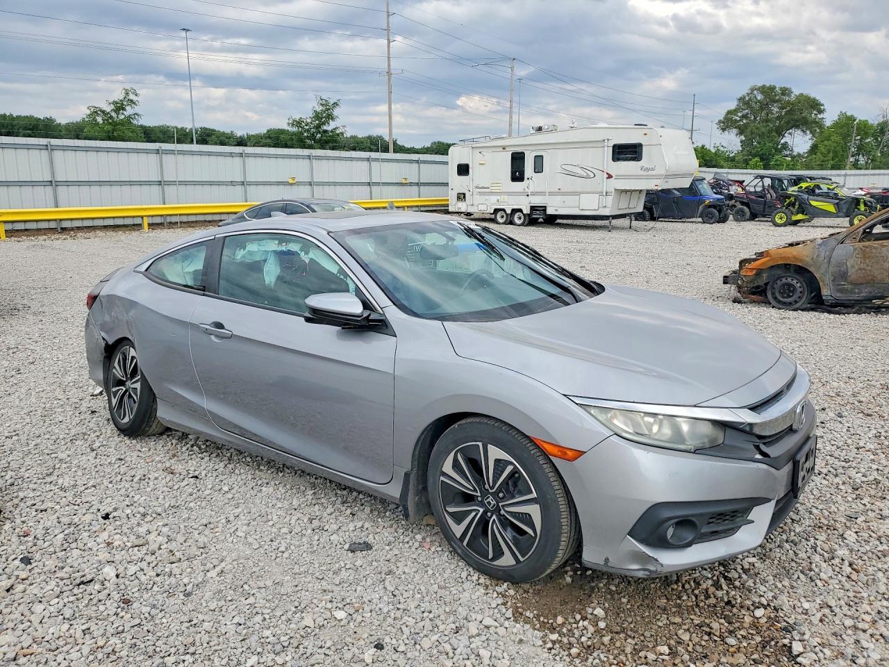 2016 HONDA CIVIC