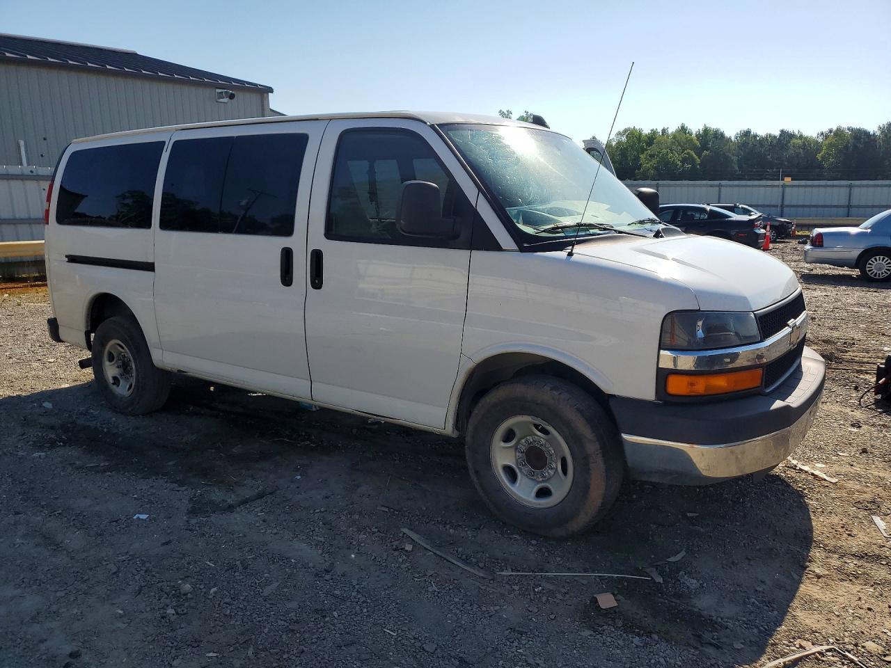 2016 CHEVROLET Express 3500