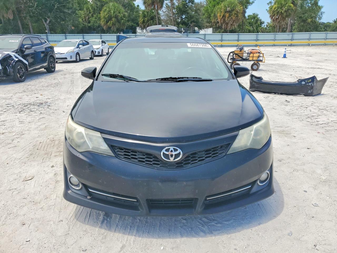 2014 TOYOTA CAMRY
