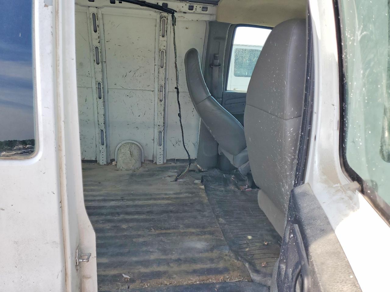 2008 CHEVROLET EXPRESS 2500