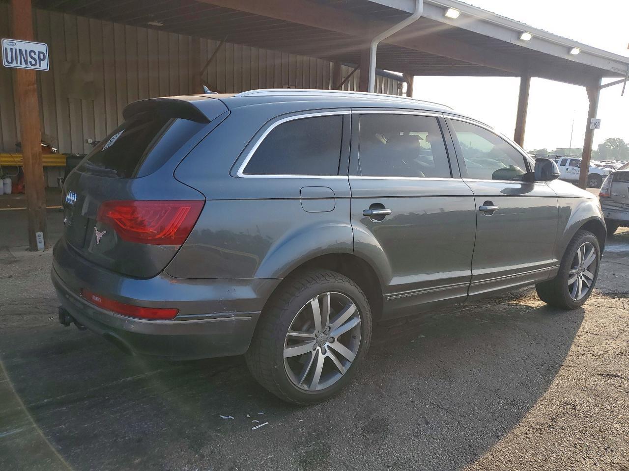 2012 AUDI Q7