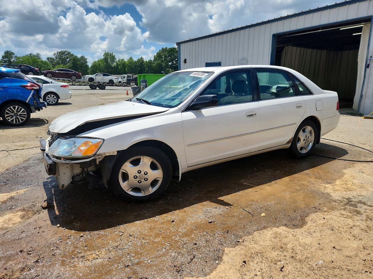 2003 TOYOTA Avalon