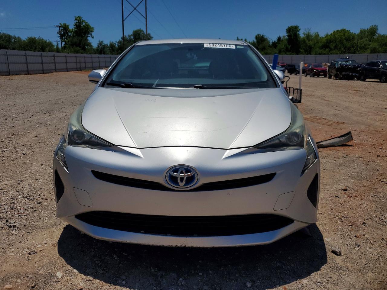 2016 TOYOTA PRIUS