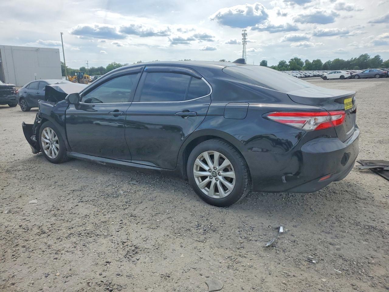 2018 TOYOTA CAMRY