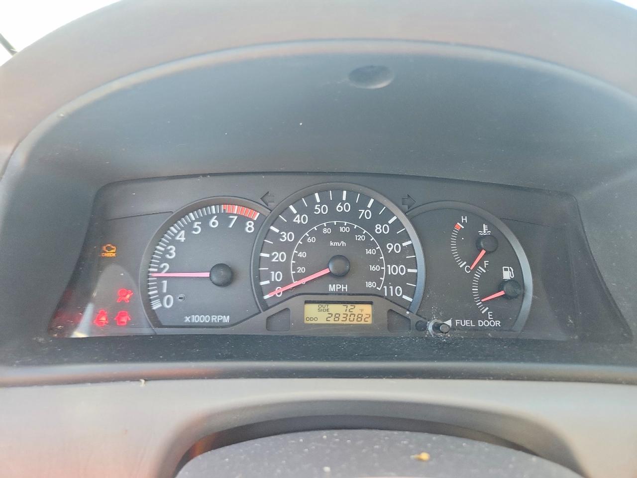 2004 TOYOTA COROLLA