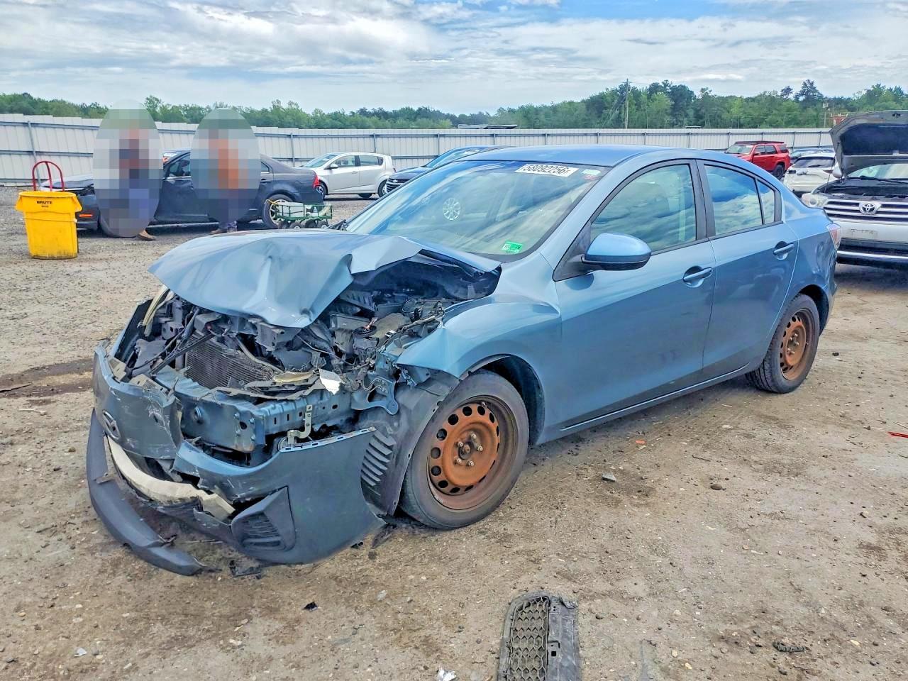 2010 MAZDA 3
