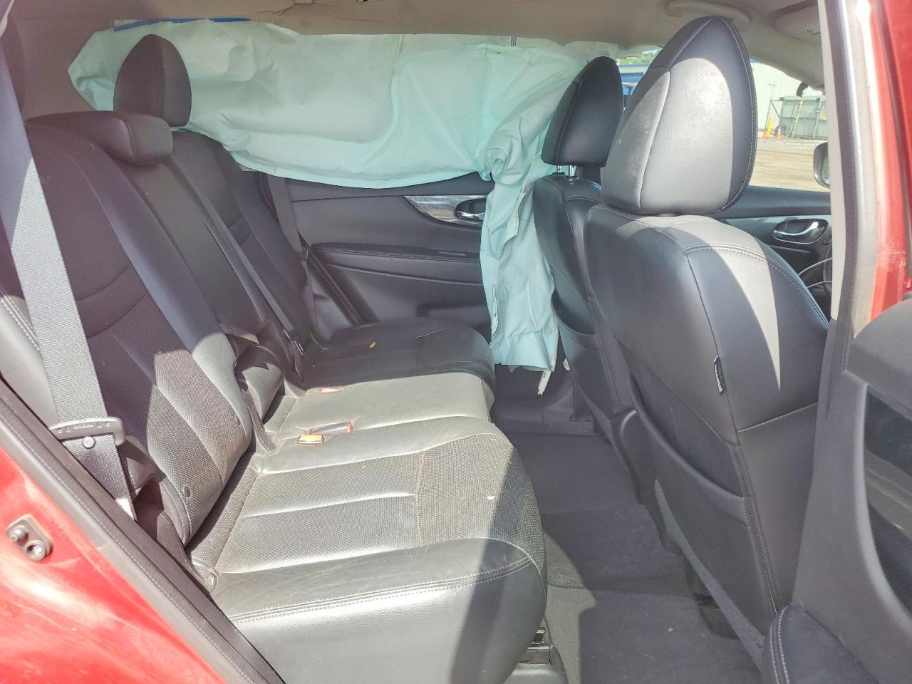 2014 NISSAN ROGUE