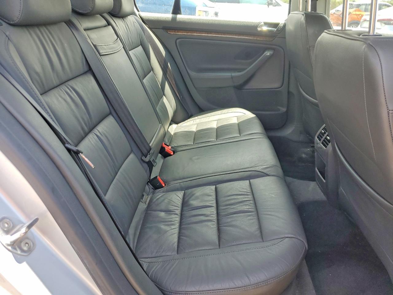 2005 VOLKSWAGEN JETTA
