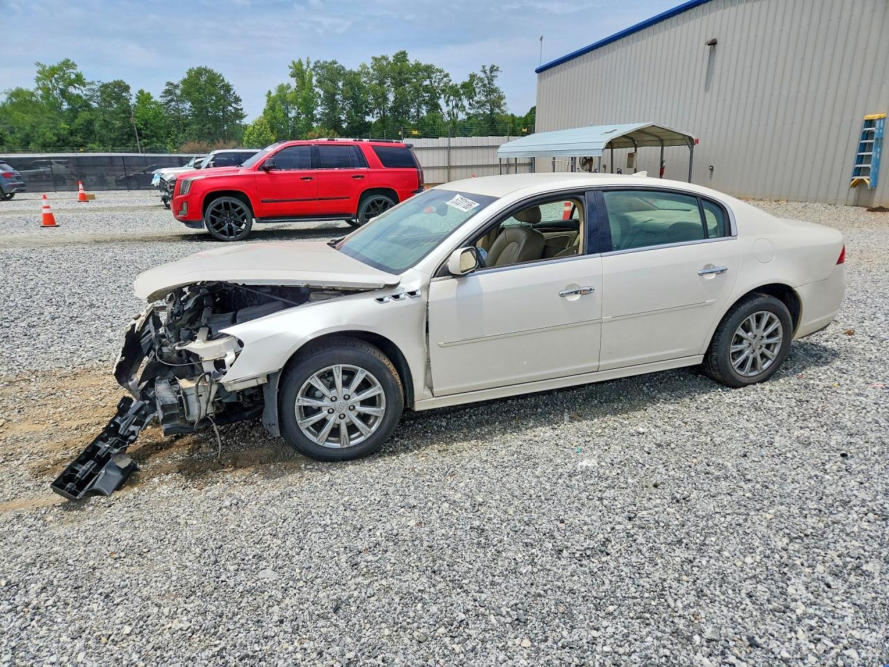 2011 BUICK Lacerne