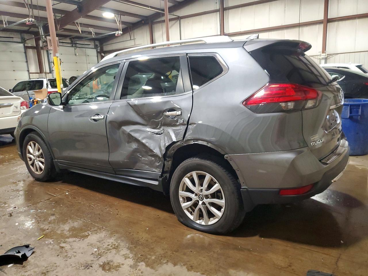 2017 NISSAN ROGUE