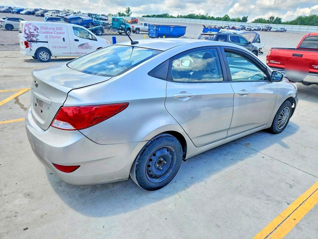 2015 HYUNDAI ACCENT