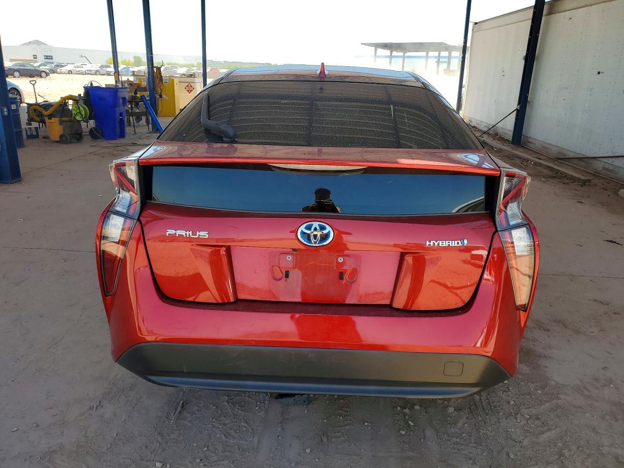 2017 TOYOTA PRIUS