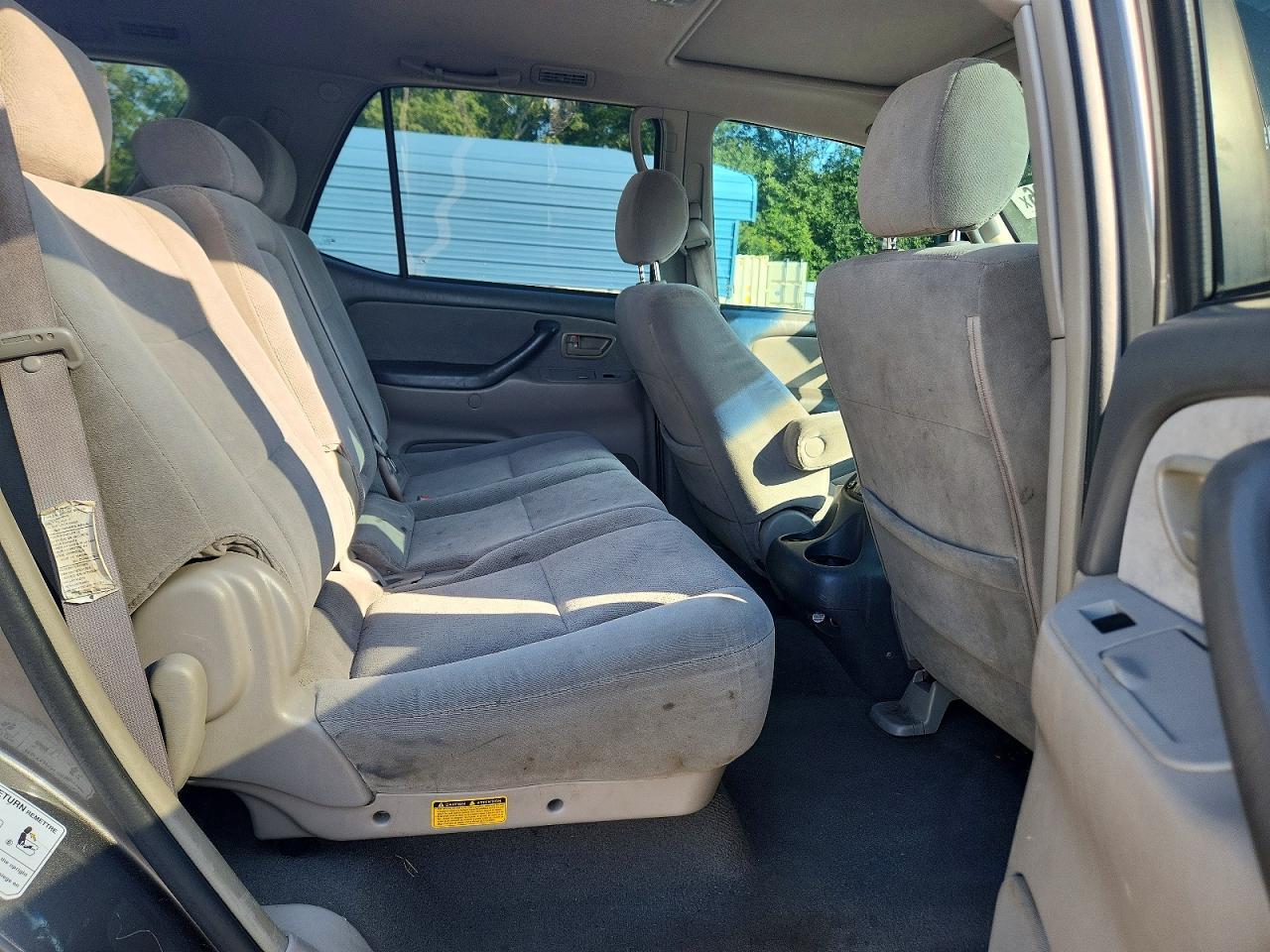 2006 TOYOTA Sequoia