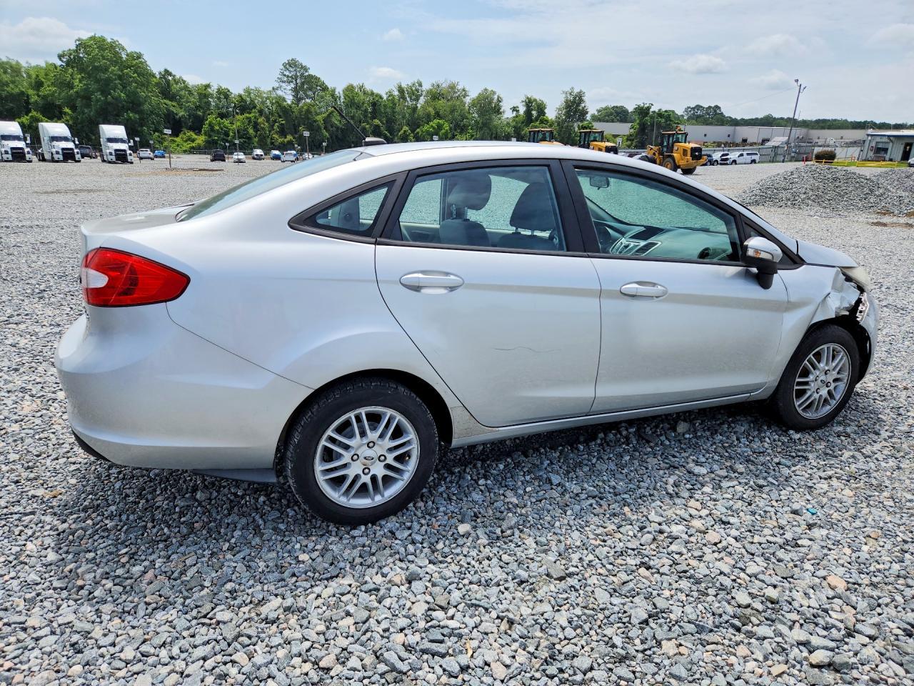 2013 FORD Fiesta