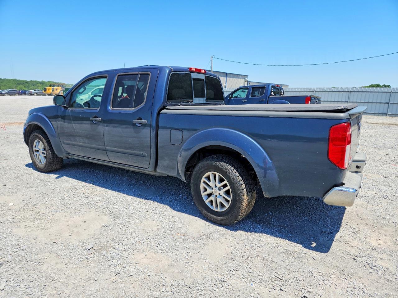 2017 NISSAN Frontier